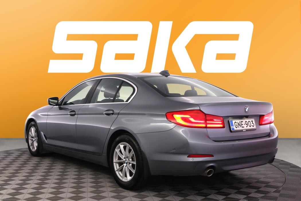 BMW 518 2018