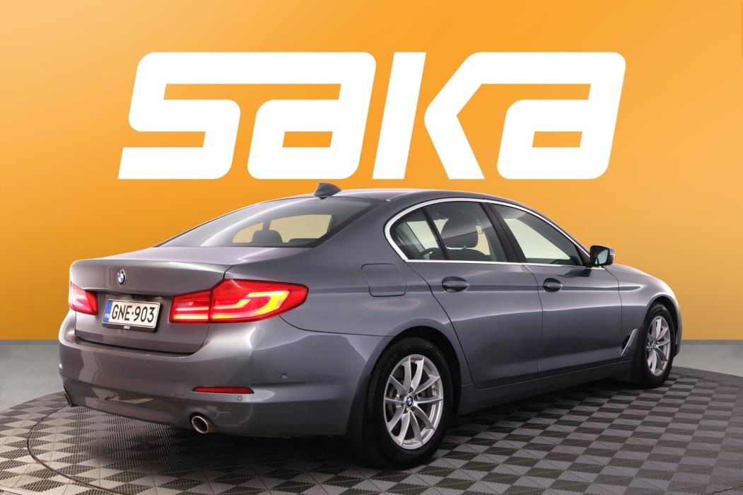 BMW 518 2018