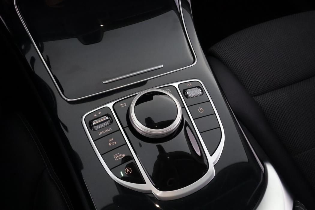 MERCEDES-BENZ C 2019