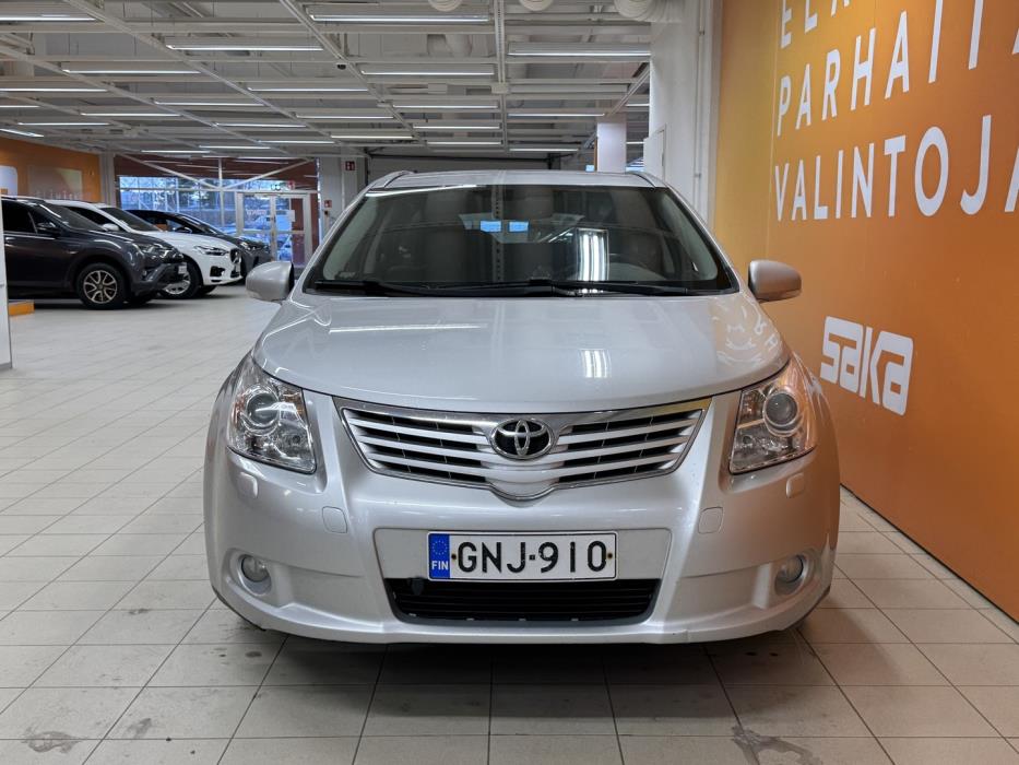 TOYOTA Avensis 2009