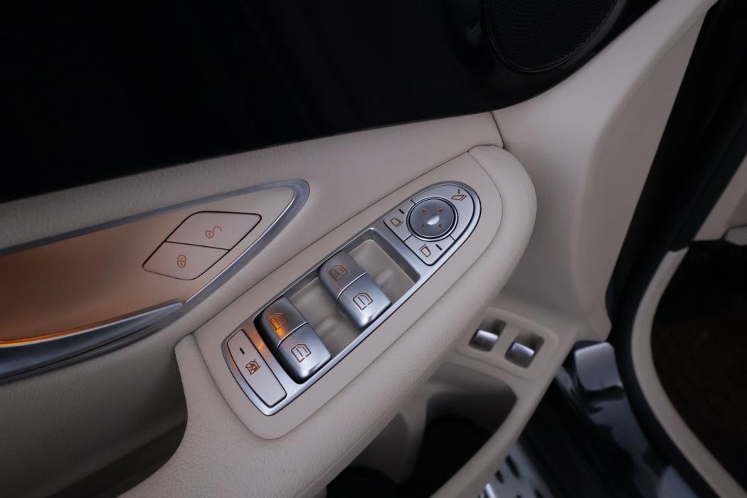 MERCEDES-BENZ GLC 2020