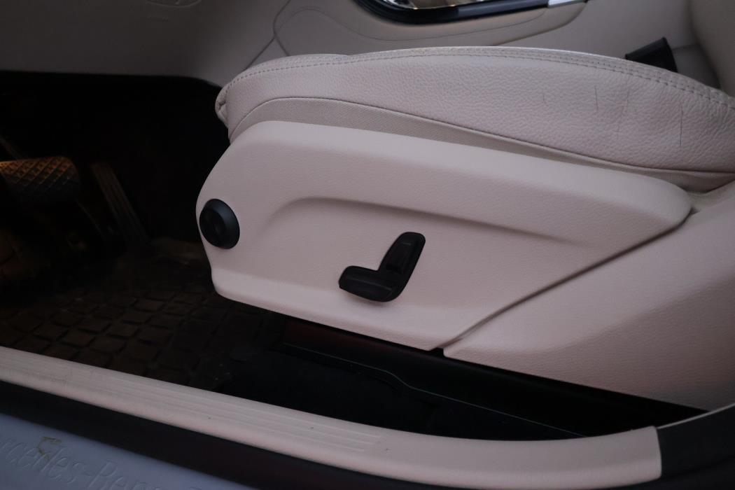 MERCEDES-BENZ GLC 2020