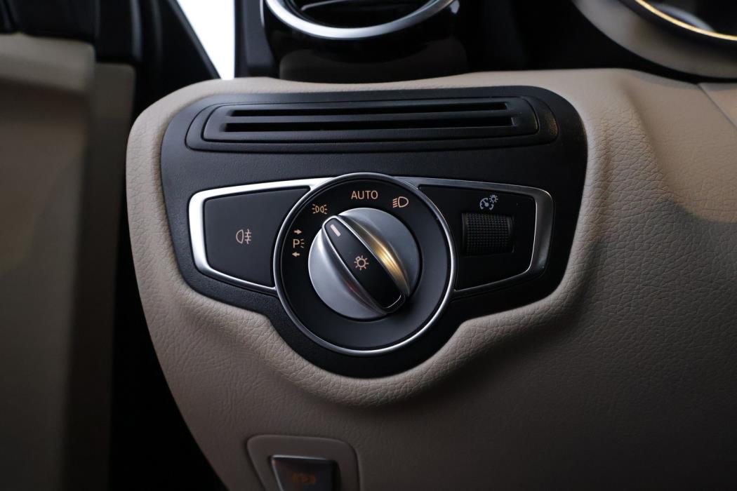 MERCEDES-BENZ GLC 2020