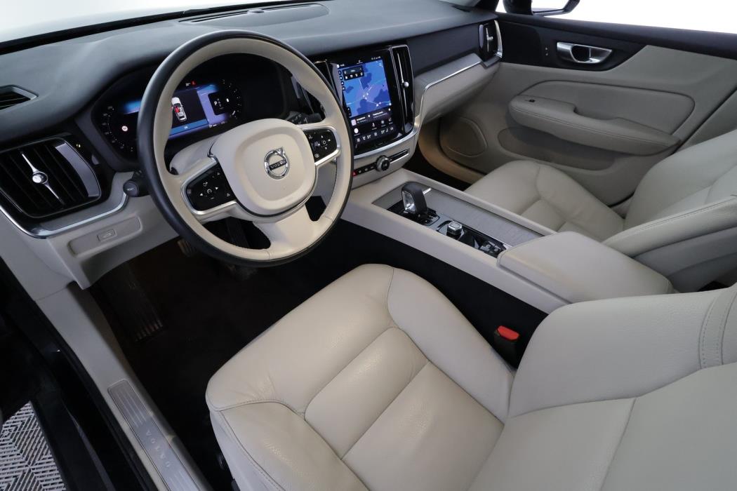 VOLVO V60 Cross Country 2023