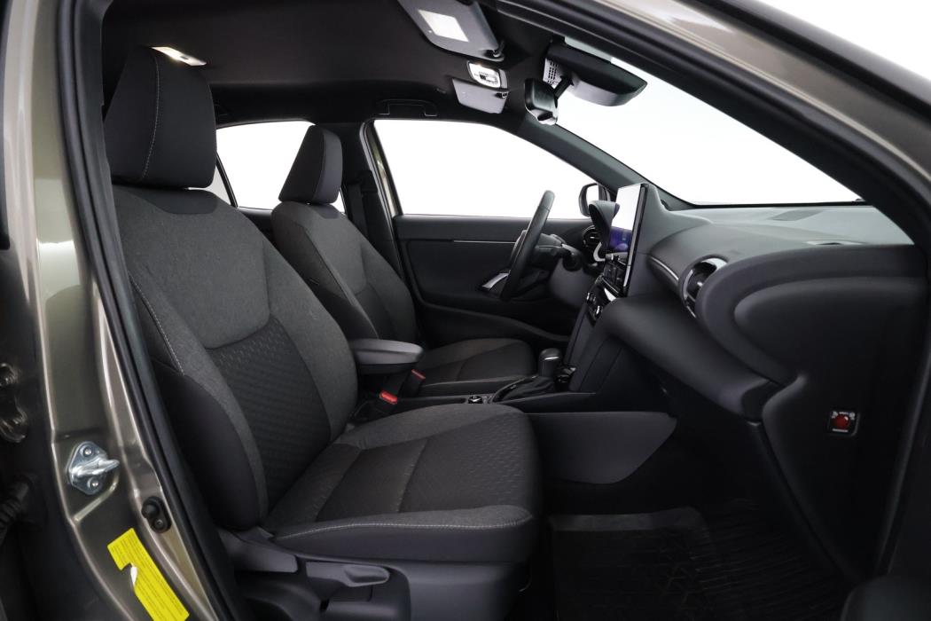 TOYOTA Yaris Cross 2024