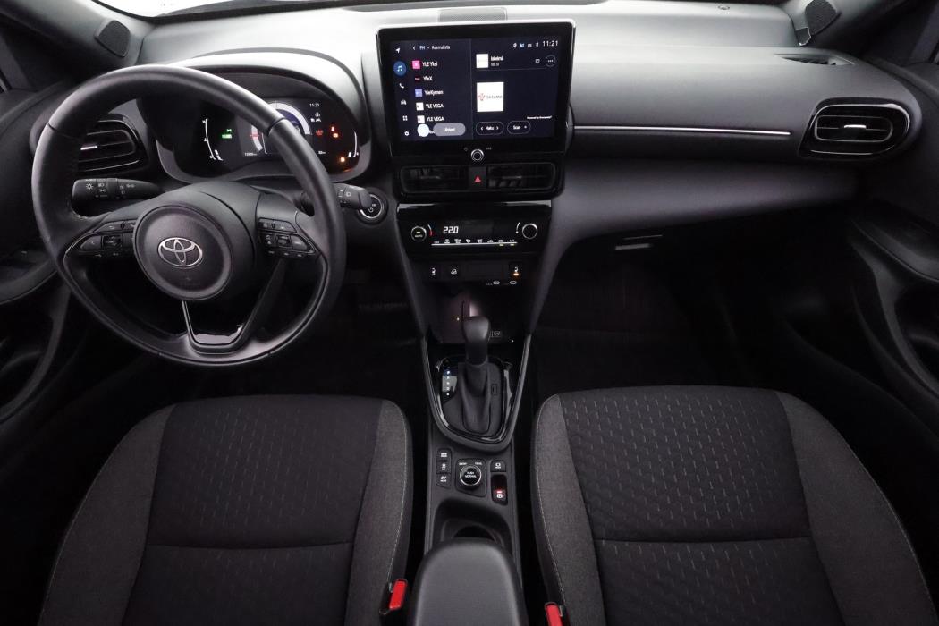 TOYOTA Yaris Cross 2024