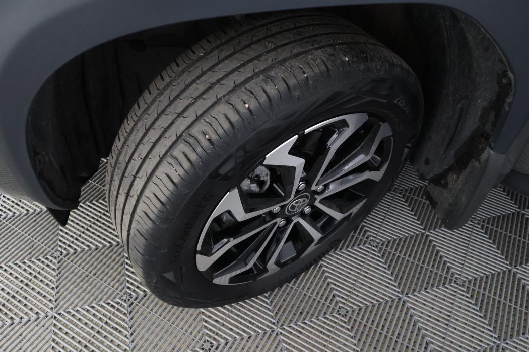 TOYOTA Yaris Cross 2024