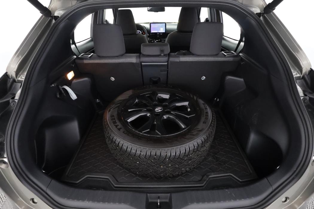 TOYOTA Yaris Cross 2024