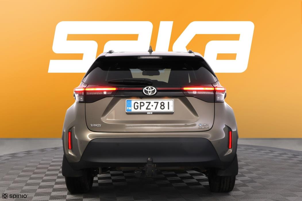 TOYOTA Yaris Cross 2024