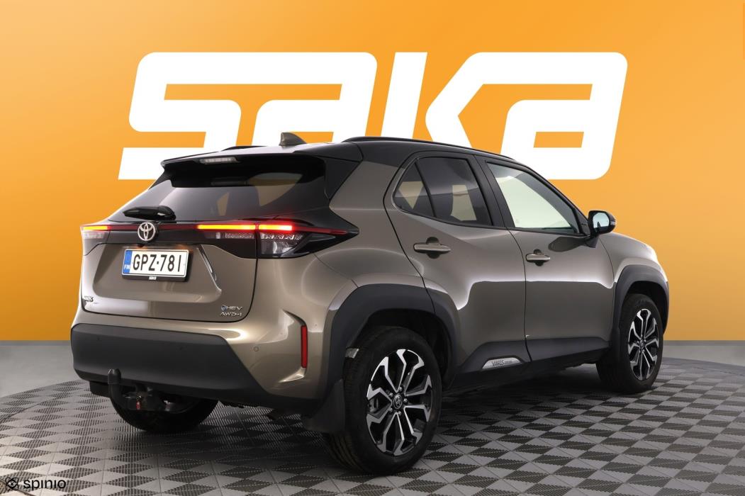 TOYOTA Yaris Cross 2024