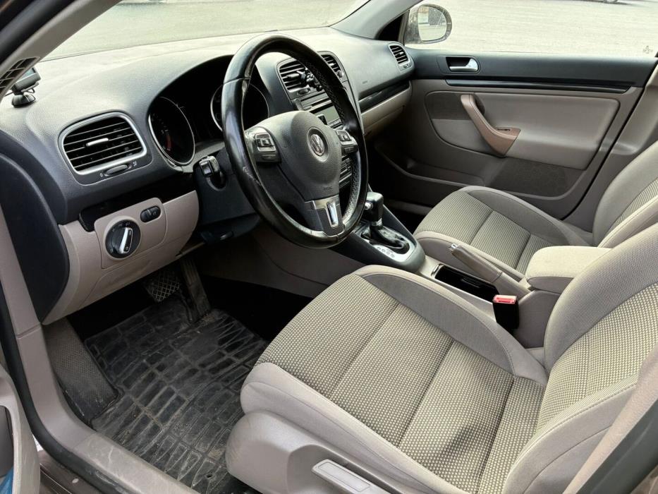 VOLKSWAGEN Golf 2011