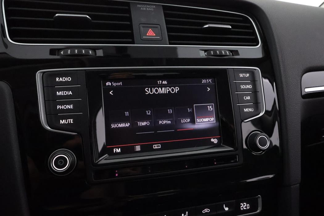 VOLKSWAGEN Golf 2014