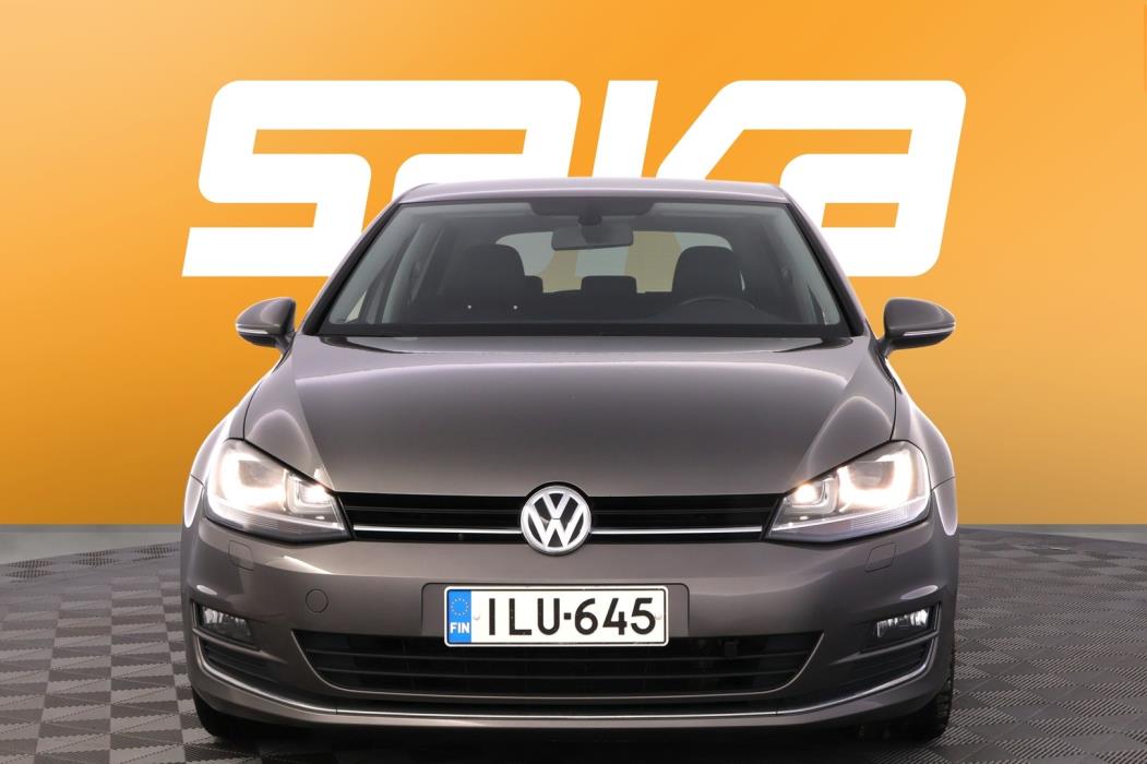 VOLKSWAGEN Golf 2014