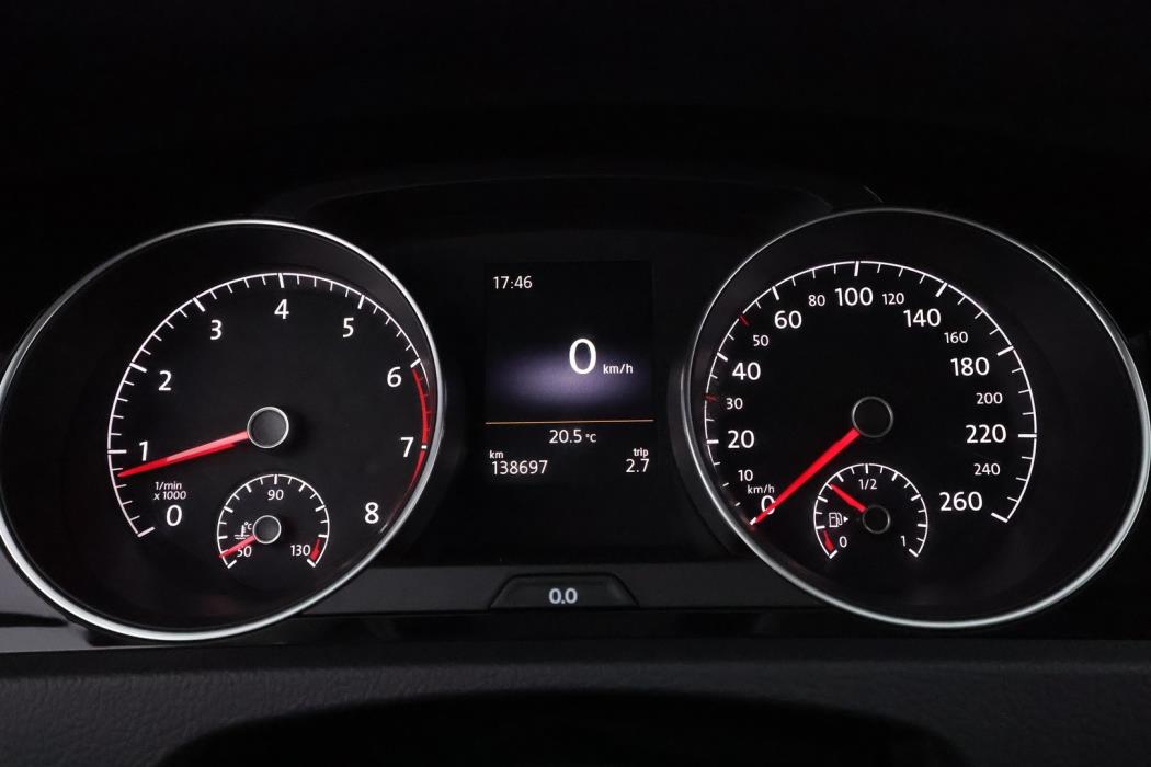 VOLKSWAGEN Golf 2014