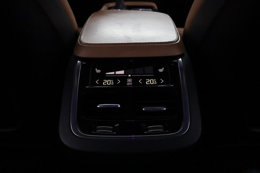 VOLVO XC90 2016