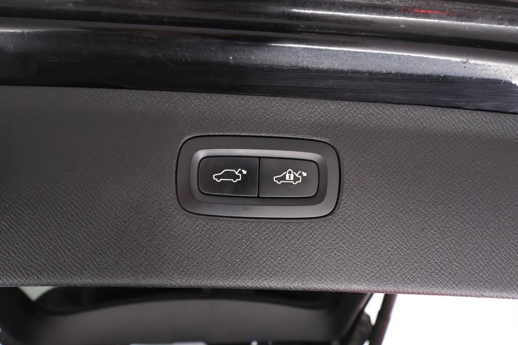 VOLVO XC90 2016