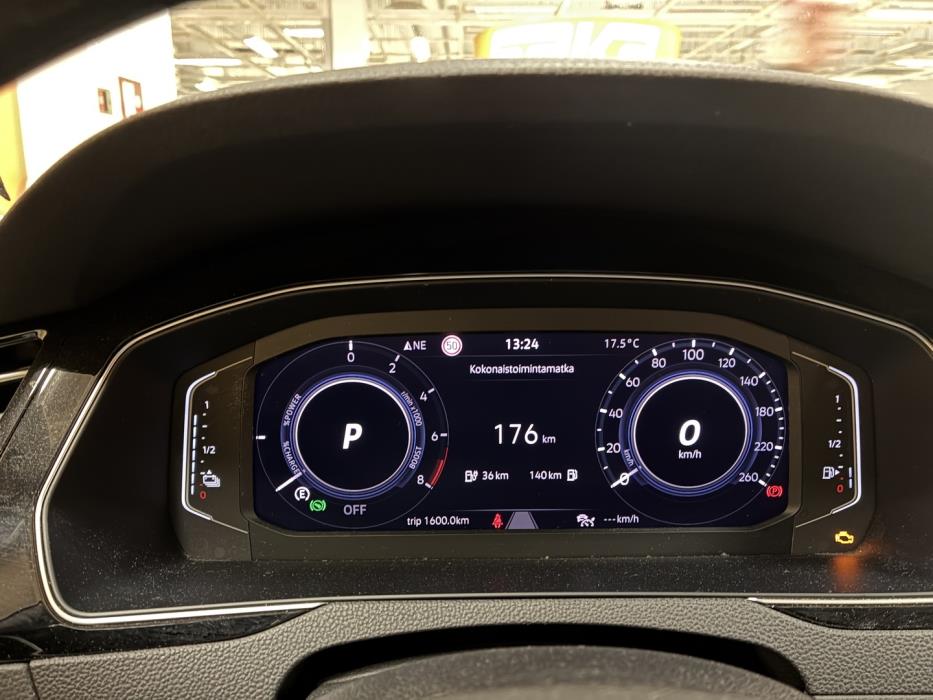 VOLKSWAGEN Passat 2022