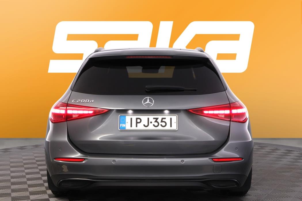 MERCEDES-BENZ C 2022