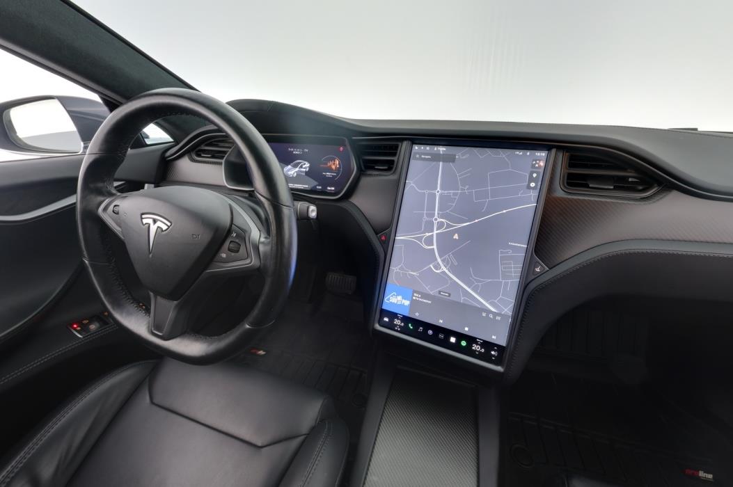 TESLA Model S 2018