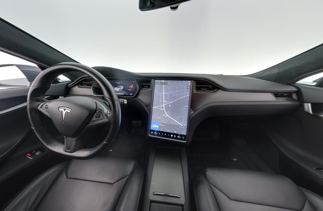 TESLA Model S 2018