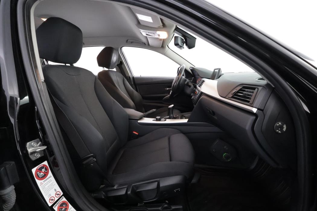 BMW 320 2012