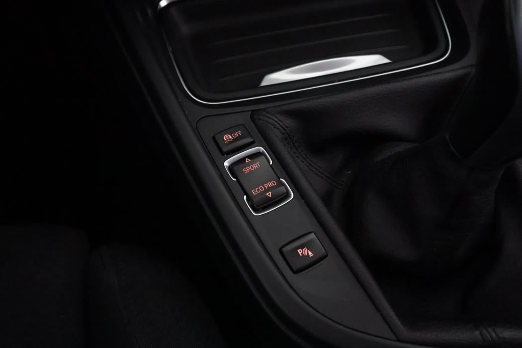 BMW 320 2012
