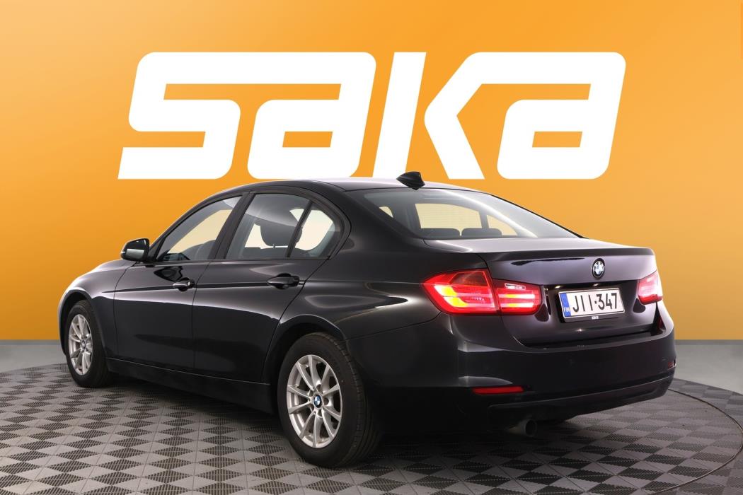 BMW 320 2012