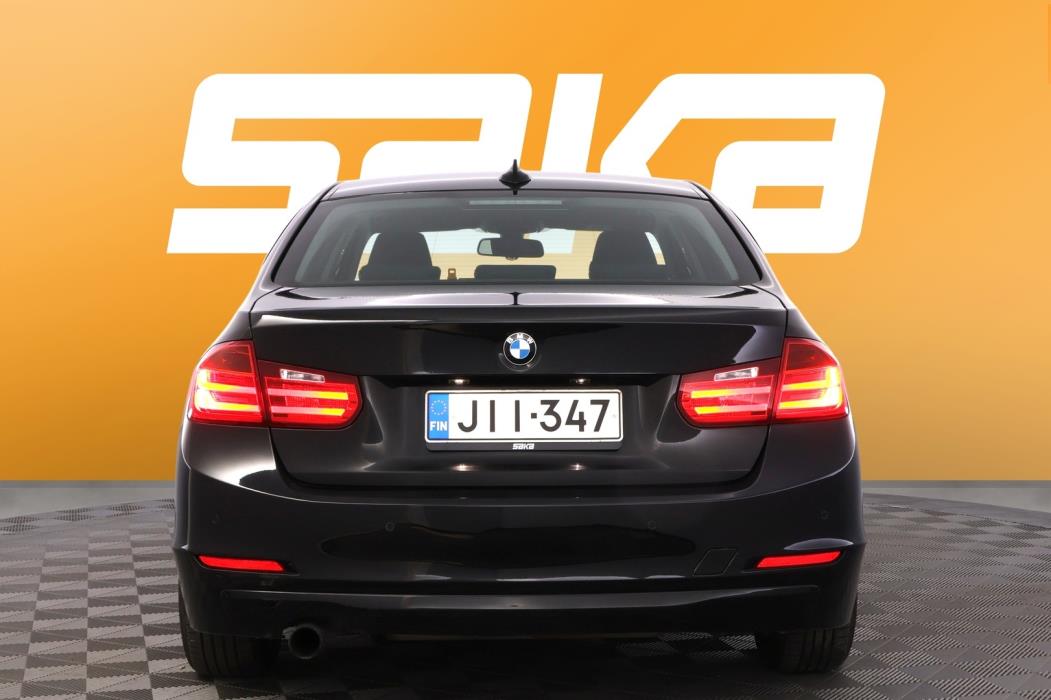 BMW 320 2012