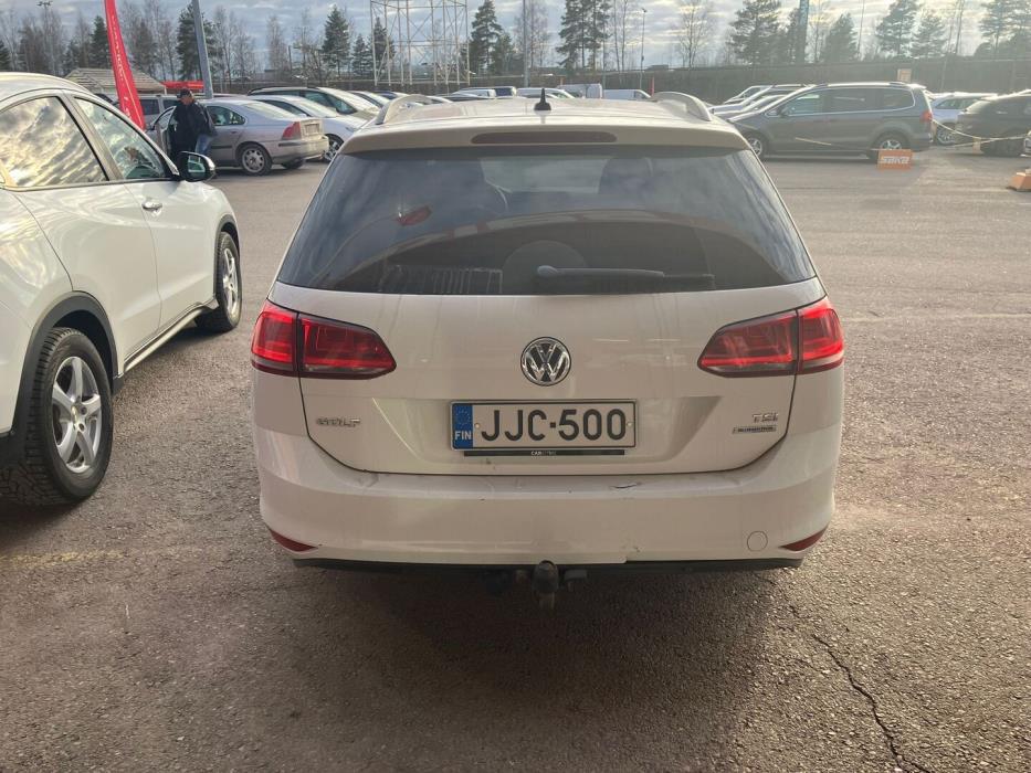 VOLKSWAGEN Golf 2014