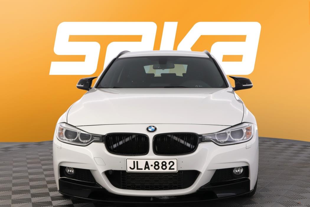 BMW 318 2015