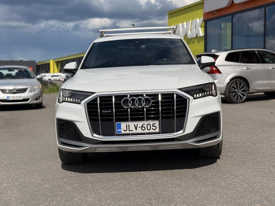 AUDI Q7 2021
