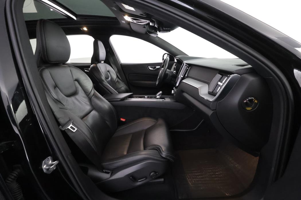 VOLVO XC60 2020