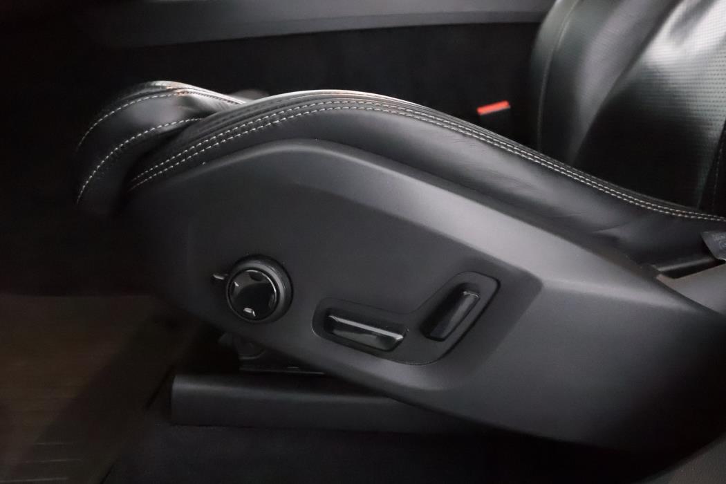 VOLVO XC60 2020