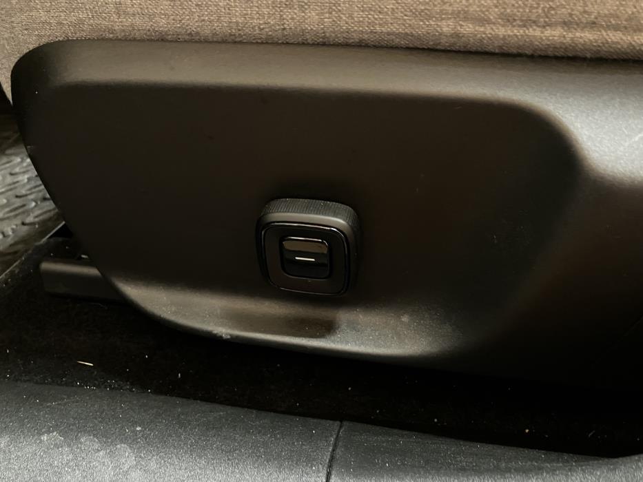 VOLVO EX30 2025