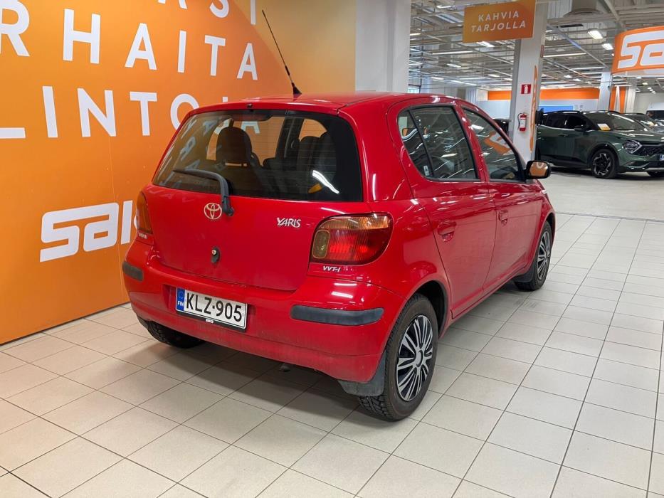 TOYOTA Yaris 2004
