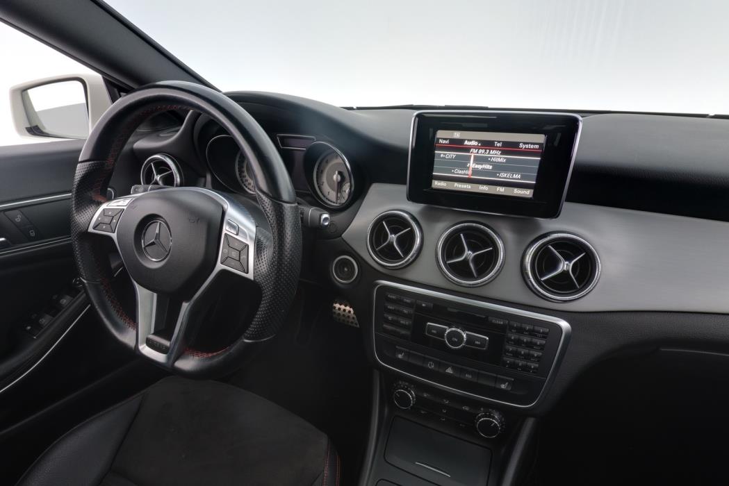 MERCEDES-BENZ CLA 2013