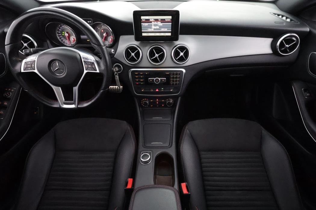 MERCEDES-BENZ CLA 2013