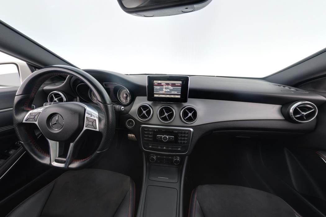 MERCEDES-BENZ CLA 2013