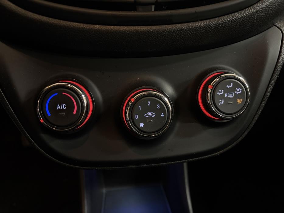 OPEL KARL 2016