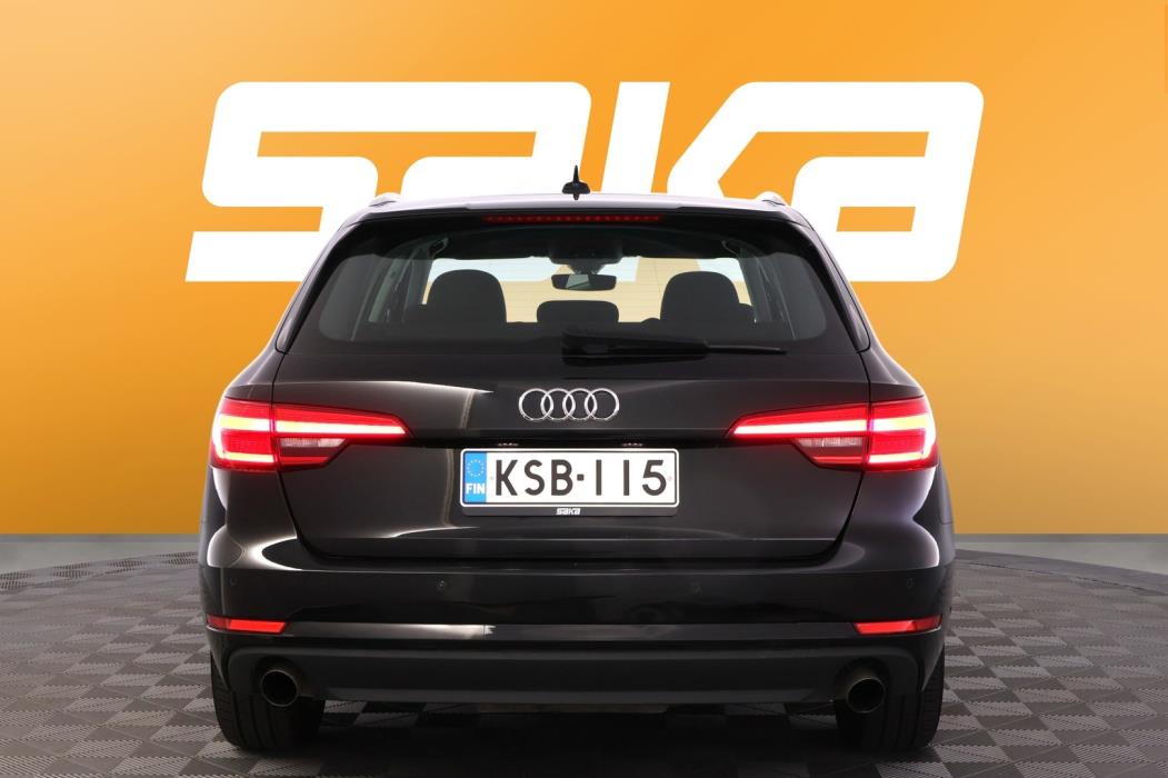 AUDI A4 2016