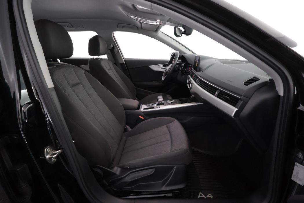 AUDI A4 2016