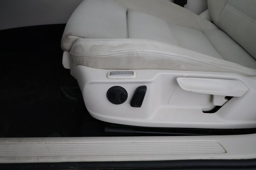 VOLKSWAGEN Passat 2019