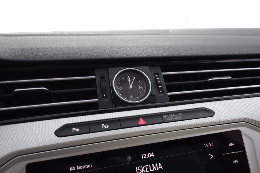 VOLKSWAGEN Passat 2019