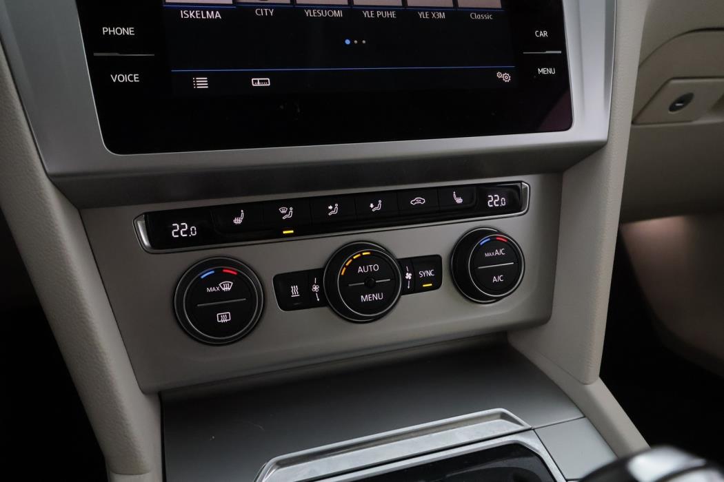 VOLKSWAGEN Passat 2019