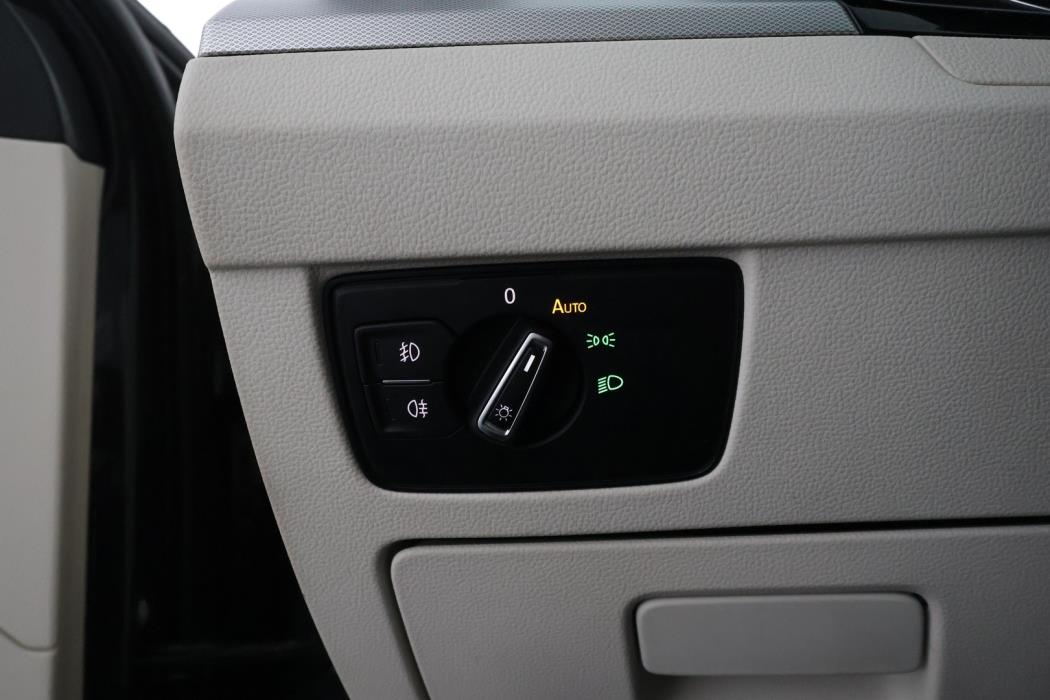 VOLKSWAGEN Passat 2019