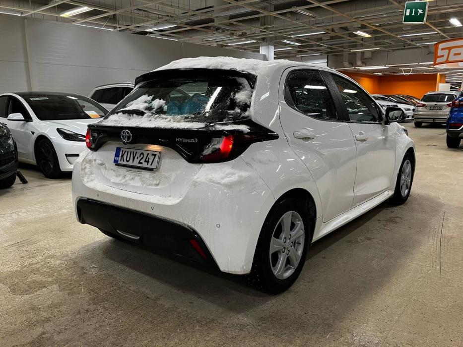 TOYOTA Yaris 2023