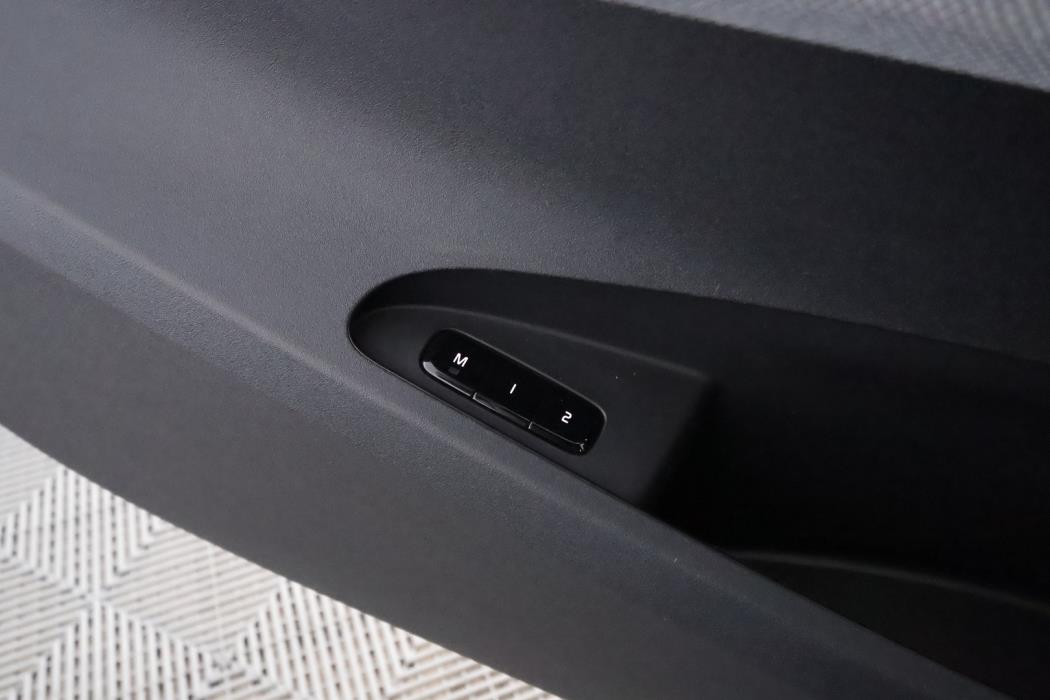 POLESTAR 2 2024