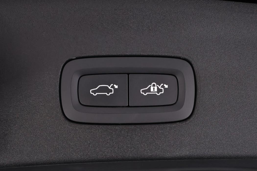 POLESTAR 2 2024