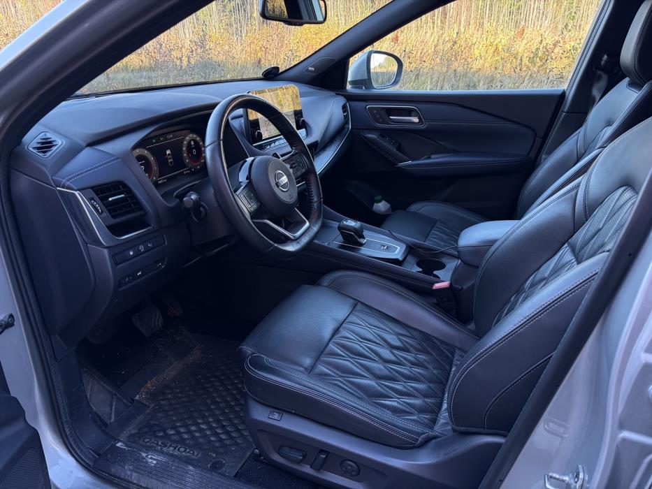 NISSAN Qashqai 2022
