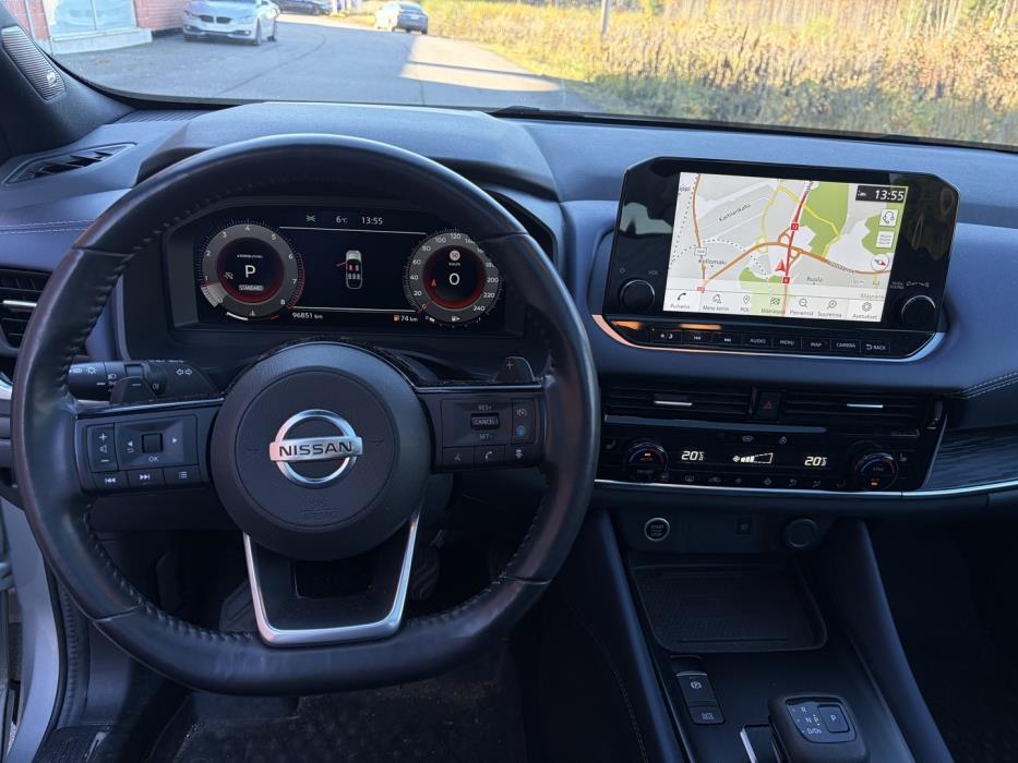 NISSAN Qashqai 2022